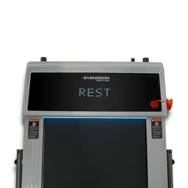 LED-дисплей выводит данные о времени, скорости, дистанции, калориях