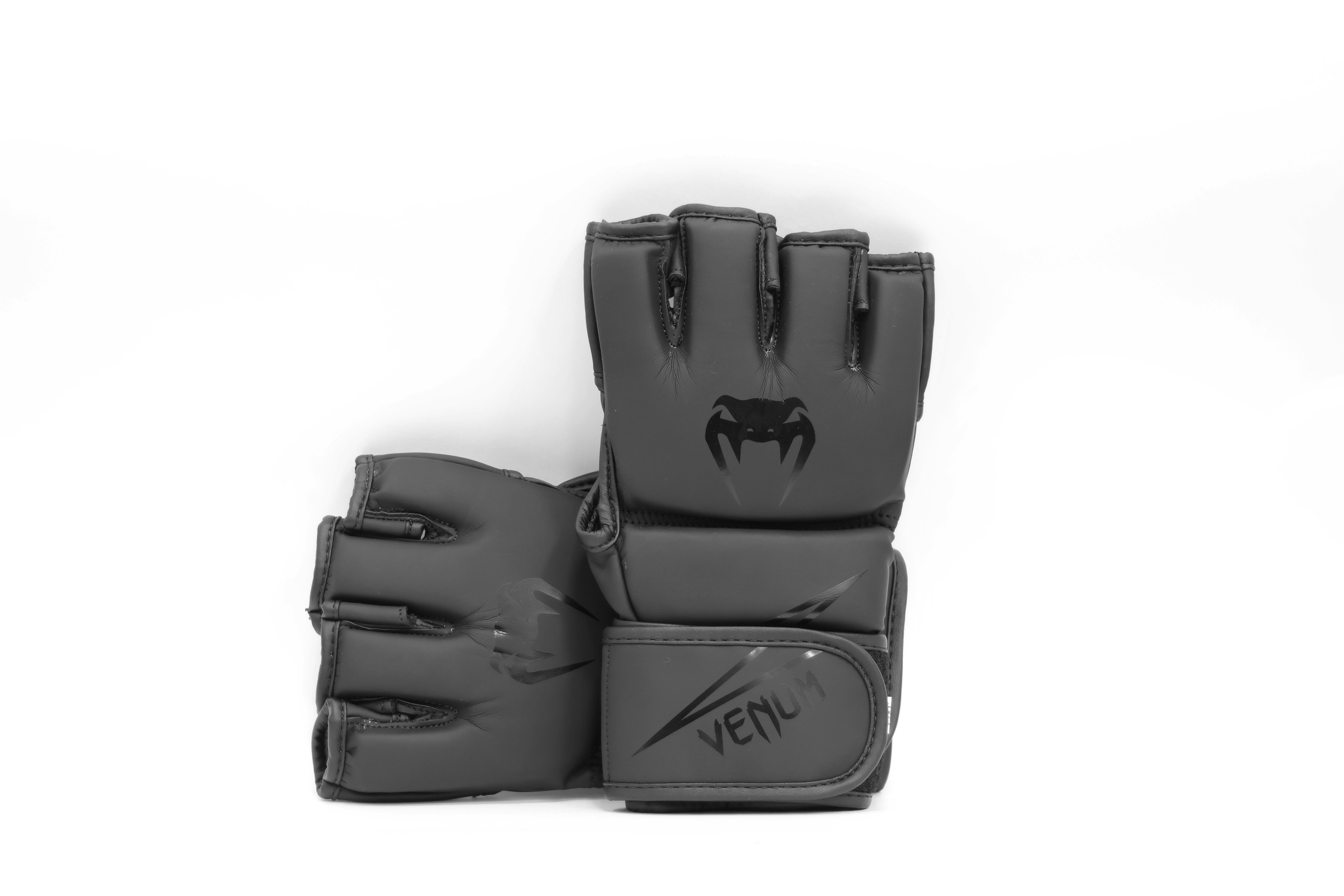 Перчатки Rumble MMA M черн.