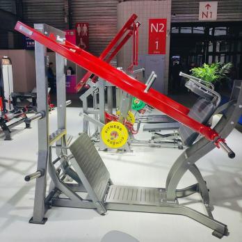 Приседания маятниковые Gymmaster MP-8141