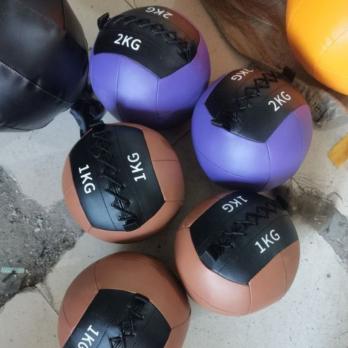 Медицинбол WallBall OKPRO OK1221 2 кг